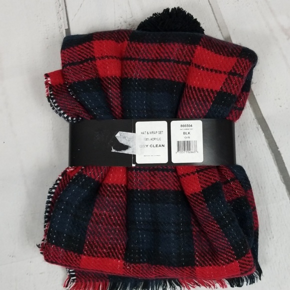 Wrapsody Reversible Scarf and Hat Set - Picture 3 of 4